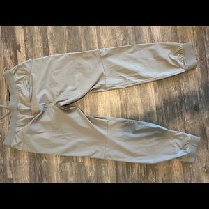 Men's XXL Lululemon Sweatpants Gray Tan